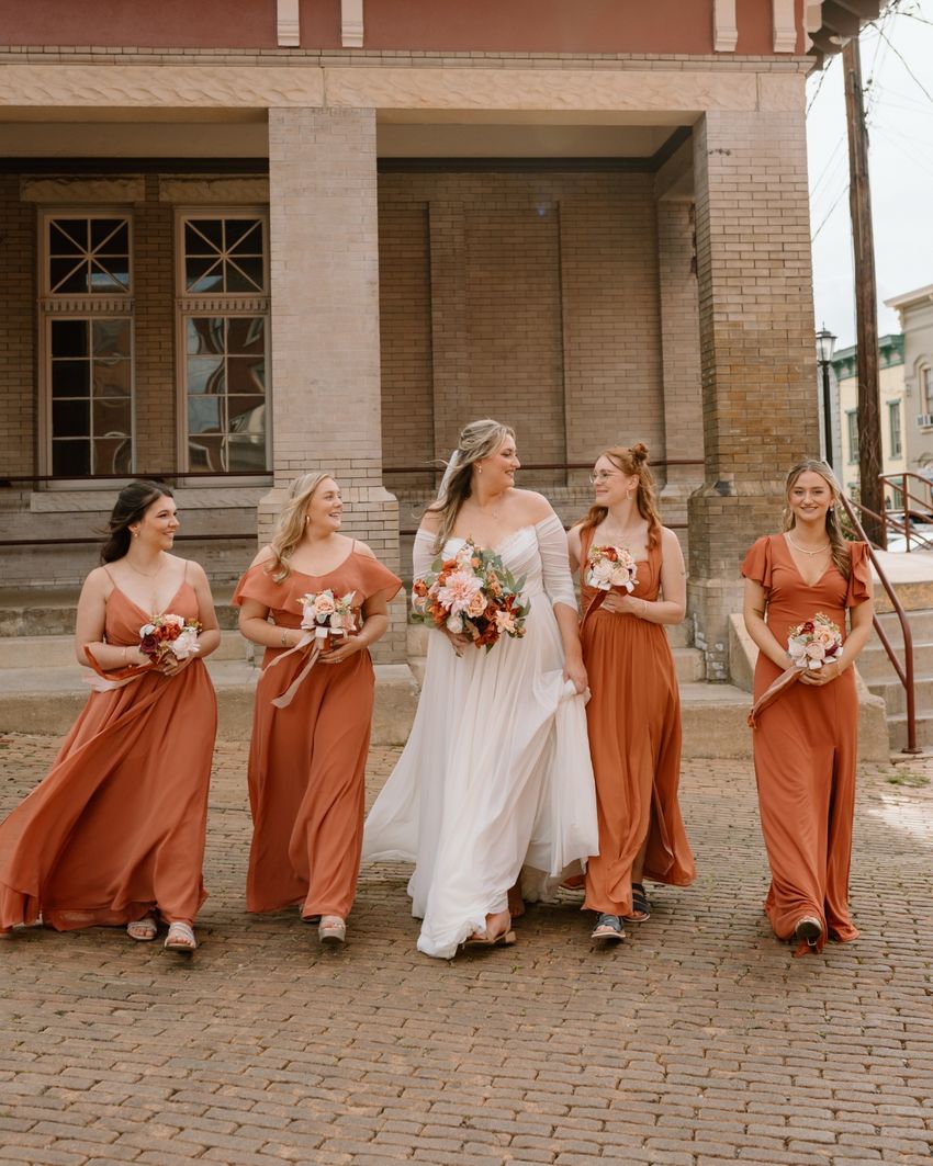 Sunset Terracotta Wedding Flowers | Warm & Earthy  Ling's Moment