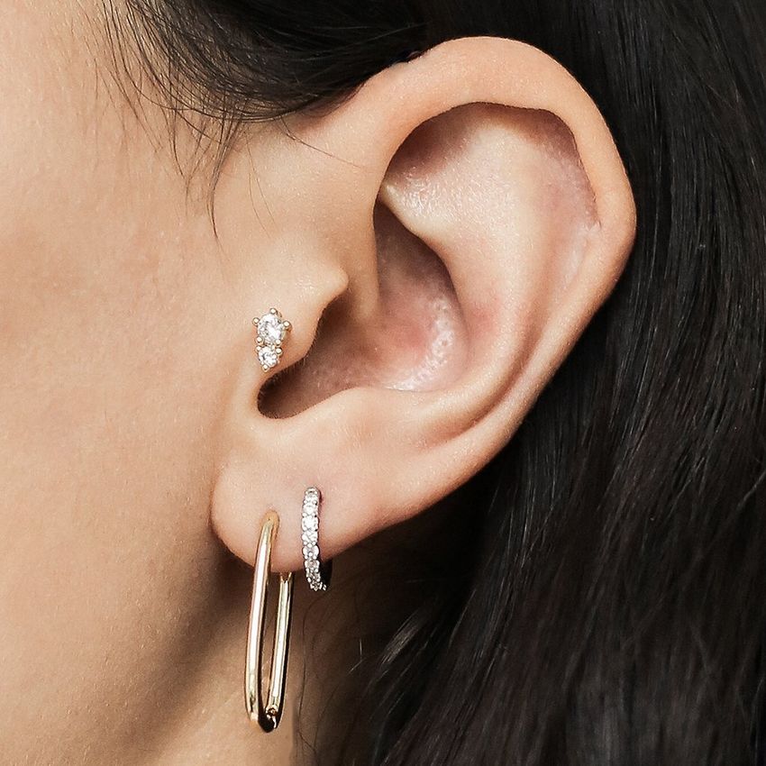 【MAISON MIRU】CRYSTAL TRINITY FLAT BACKピアス Crystal Trinity Threaded Flat Back Earring
